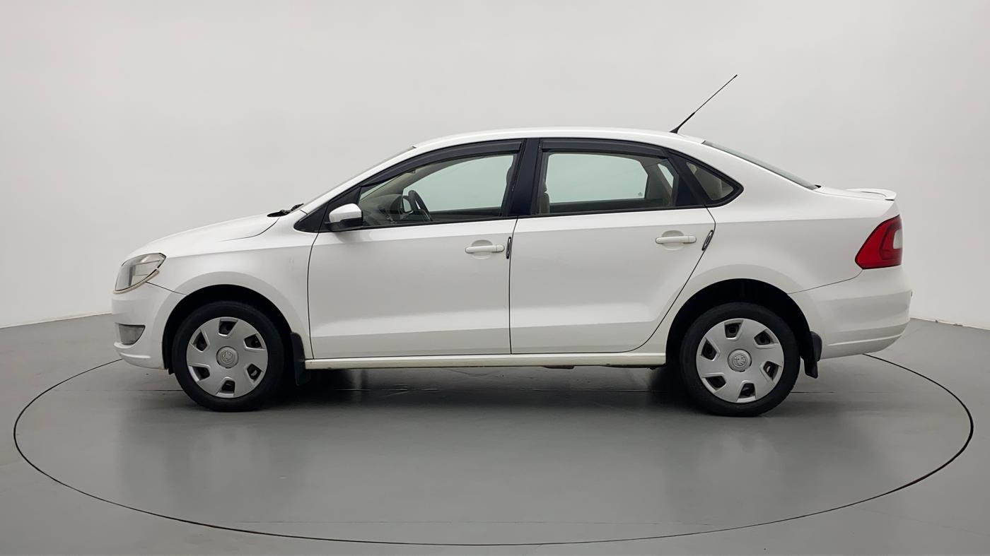 2016 Skoda Rapid 1.6 MPI ACTIVE, Petrol, Manual, 38,766 km, Left Side