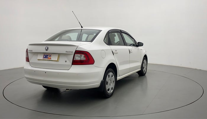 2016 Skoda Rapid 1.6 MPI ACTIVE, Petrol, Manual, 38,766 km, Right Back Diagonal