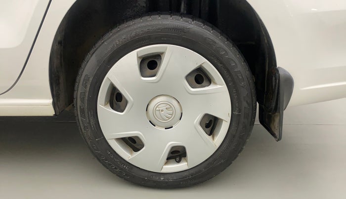 2016 Skoda Rapid 1.6 MPI ACTIVE, Petrol, Manual, 38,766 km, Left Rear Wheel