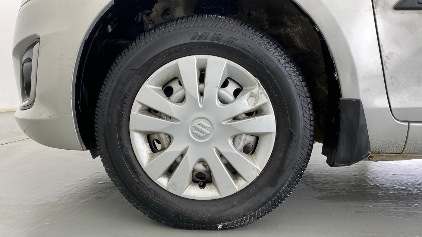 2017 Maruti Swift LXI (O), Petrol, Manual, 43,904 km, Left Front Wheel