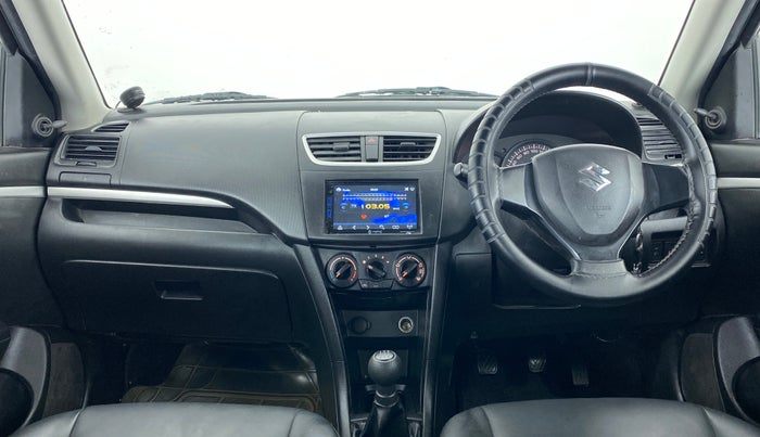 2017 Maruti Swift LXI (O), Petrol, Manual, 43,904 km, Dashboard