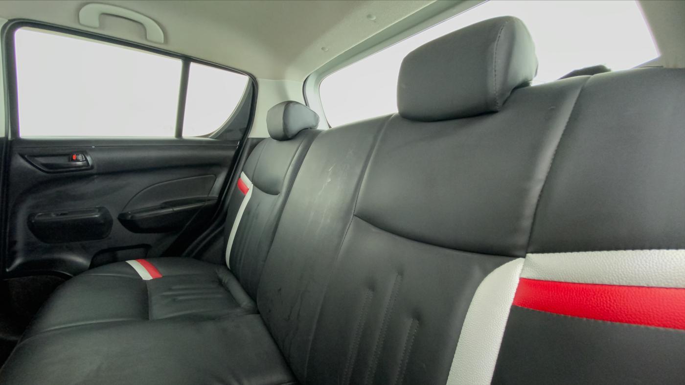2017 Maruti Swift LXI (O), Petrol, Manual, 43,904 km, Right Side Rear Door Cabin
