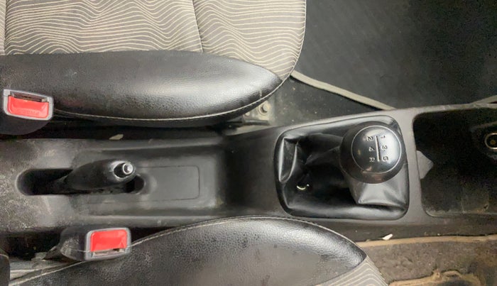 2013 Hyundai Eon MAGNA +, Petrol, Manual, 58,099 km, Gear Lever