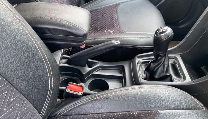 2016 Maruti Vitara Brezza VDI, Diesel, Manual, 72,279 km, Gear Lever
