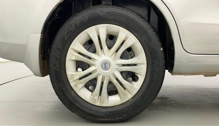 2014 Maruti Ertiga VXI, Petrol, Manual, 19,638 km, Right Rear Wheel