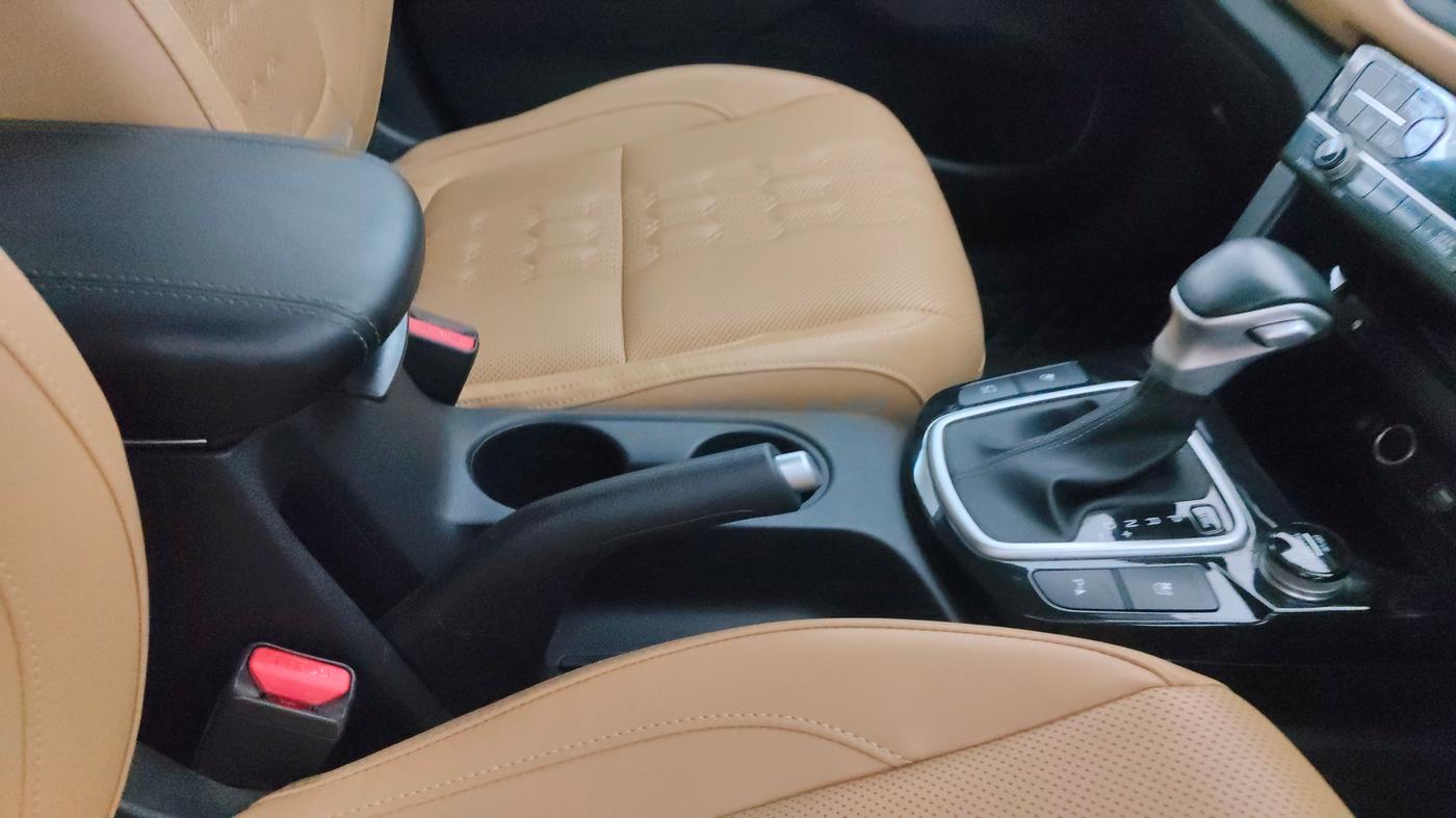 2023 KIA SELTOS  HTX PLUS 1.5 TURBO PETROL DCT, Petrol, Automatic, 38,186 km, Gear Lever