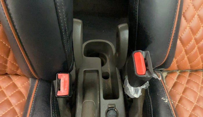2011 Hyundai i10 MAGNA 1.2, Petrol, Manual, 84,367 km, Driver Side Adjustment Panel