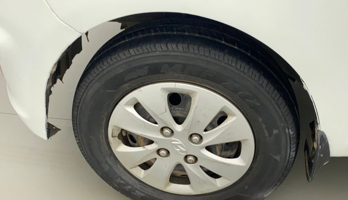 2011 Hyundai i10 MAGNA 1.2, Petrol, Manual, 84,367 km, Left fender - Lining loose