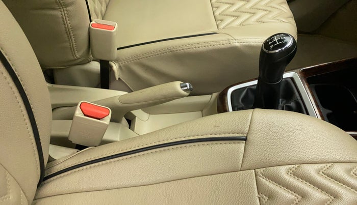 2019 Maruti Dzire VXI, Petrol, Manual, 45,034 km, Gear Lever