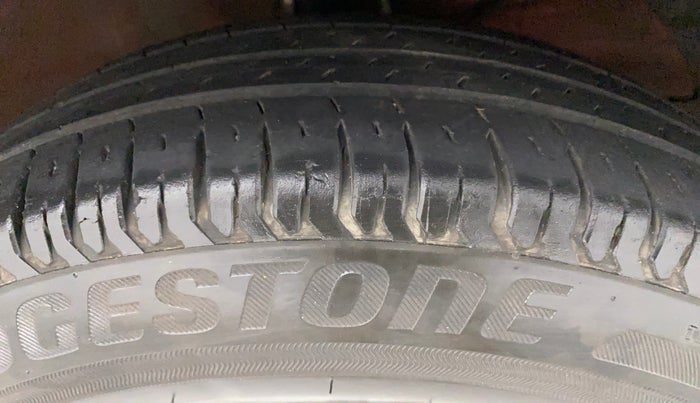 2019 Maruti Dzire VXI, Petrol, Manual, 45,034 km, Right Front Tyre Tread