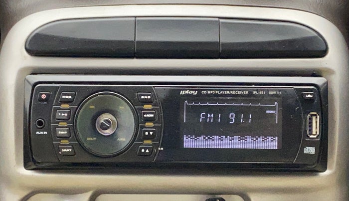 2011 Hyundai Santro Xing GL PLUS, Petrol, Manual, 1,00,954 km, Infotainment system - Button has minor damage