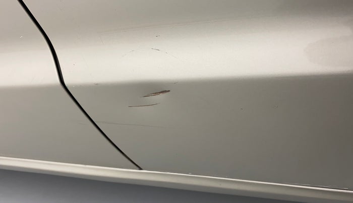 2011 Hyundai Santro Xing GL PLUS, Petrol, Manual, 1,00,954 km, Rear left door - Slightly dented