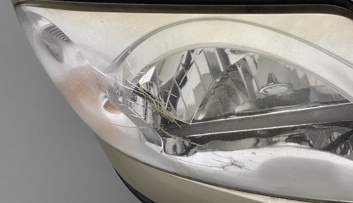2011 Hyundai Santro Xing GL PLUS, Petrol, Manual, 1,00,954 km, Right headlight - < 2 inches,no. = 2