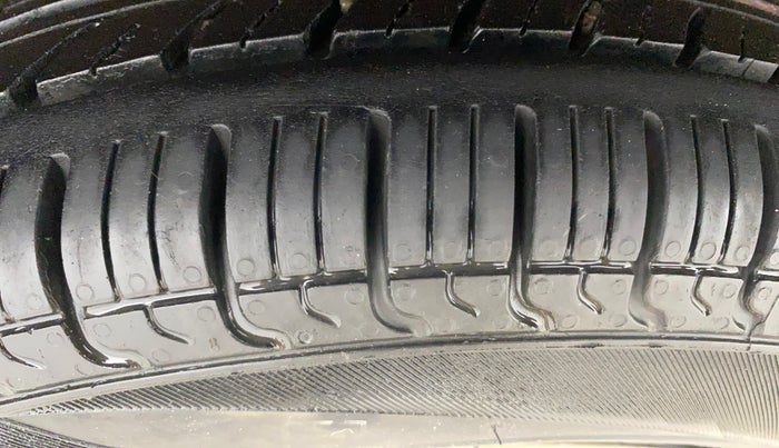 2012 Maruti Alto LXI, Petrol, Manual, 69,667 km, Right Rear Tyre Tread