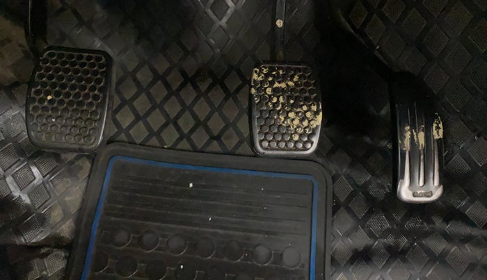 2012 Maruti Alto LXI, Petrol, Manual, 69,667 km, Pedals