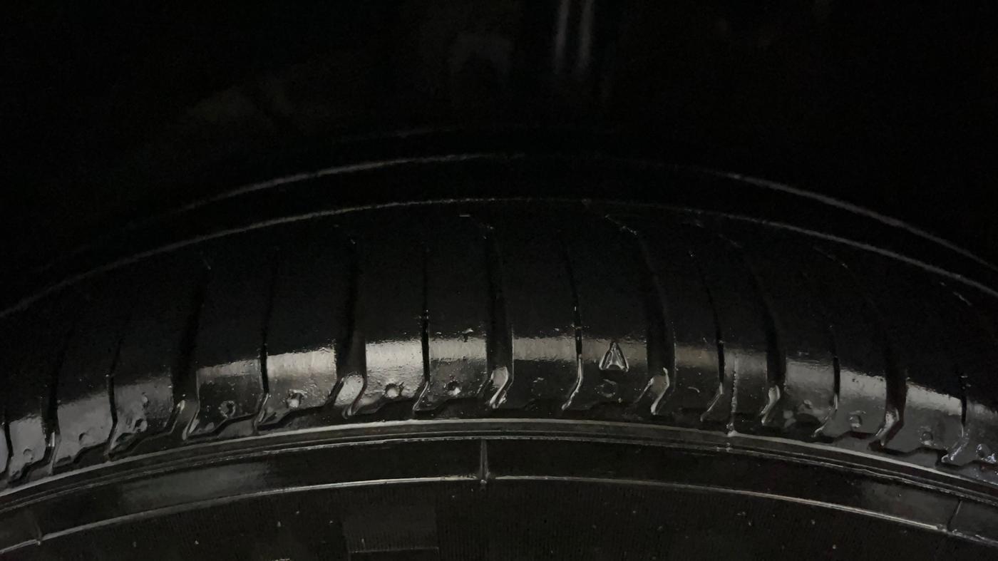 2017 Maruti Dzire ZXI PLUS AMT, Petrol, Automatic, 66,215 km, Left Front Tyre Tread