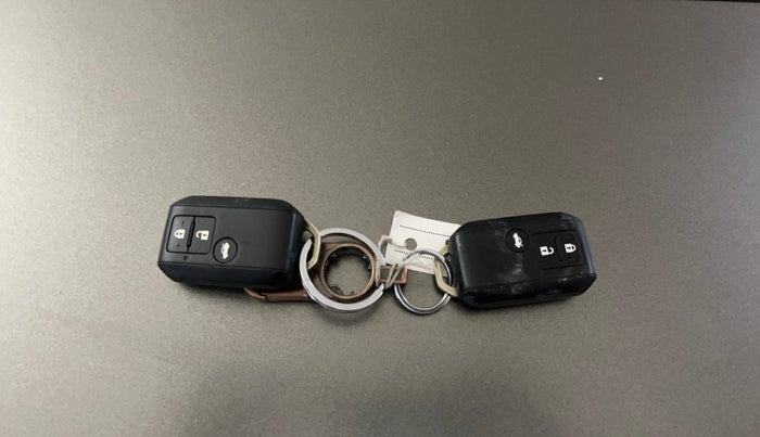 2017 Maruti Dzire ZXI PLUS AMT, Petrol, Automatic, 66,198 km, Key Close Up