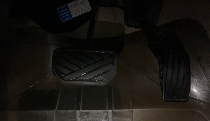 2017 Maruti Dzire ZXI PLUS AMT, Petrol, Automatic, 66,198 km, Pedals