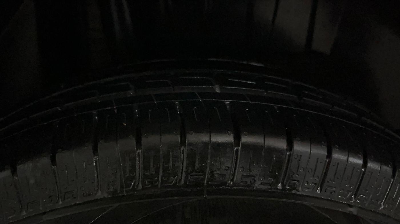 2017 Maruti Dzire ZXI PLUS AMT, Petrol, Automatic, 66,215 km, Right Rear Tyre Tread