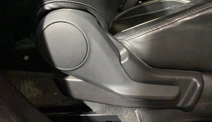 2023 Toyota Glanza S, Petrol, Manual, 4,041 km, Driver Side Adjustment Panel