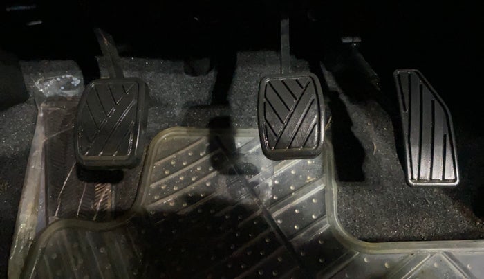 2023 Toyota Glanza S, Petrol, Manual, 4,041 km, Pedals