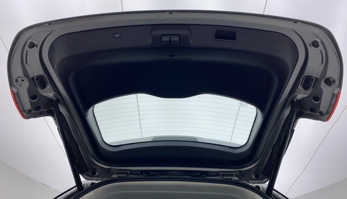 2020 MG HECTOR SHARP DCT PETROL, Petrol, Automatic, 39,940 km, Boot Door Open