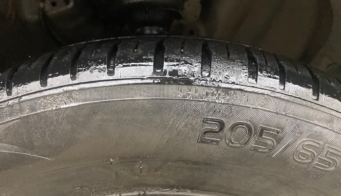 2017 Hyundai Creta SX PLUS 1.6 PETROL, Petrol, Manual, 86,750 km, Right Front Tyre Tread