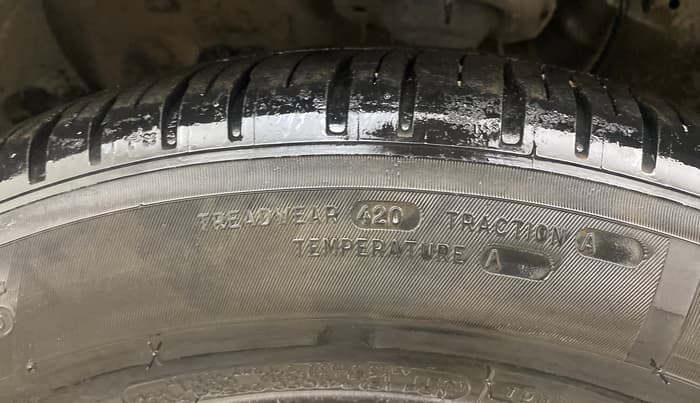 2017 Hyundai Creta SX PLUS 1.6 PETROL, Petrol, Manual, 86,750 km, Left Front Tyre Tread