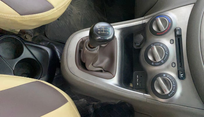 2013 Hyundai i10 SPORTZ 1.2, Petrol, Manual, 72,493 km, Gear Lever