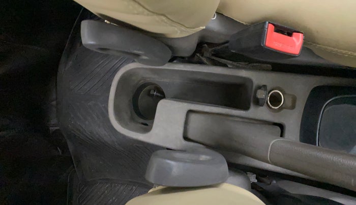 2013 Hyundai i10 SPORTZ 1.2, Petrol, Manual, 72,493 km, Driver Side Adjustment Panel