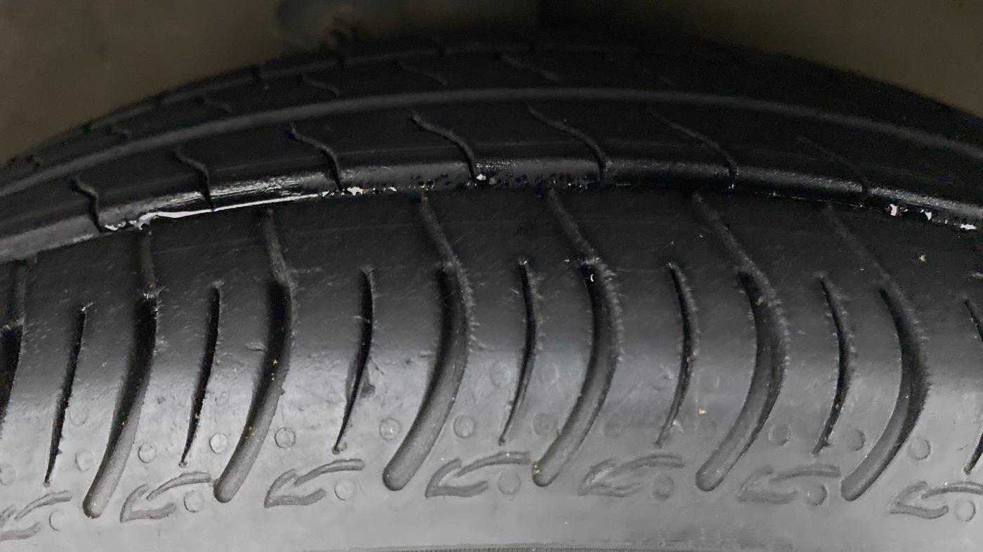 2019 Maruti Celerio VXI CNG D, CNG, Manual, 93,348 km, Right Front Tyre Tread