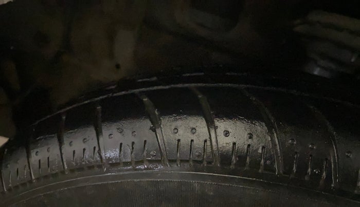 2015 Hyundai Grand i10 MAGNA 1.2 KAPPA VTVT, Petrol, Manual, 81,963 km, Left Front Tyre Tread