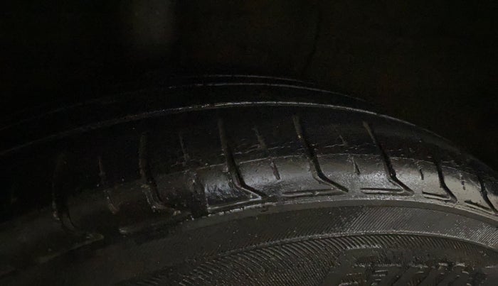 2015 Hyundai Grand i10 MAGNA 1.2 KAPPA VTVT, Petrol, Manual, 81,963 km, Right Rear Tyre Tread