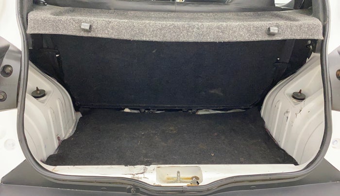 2019 Renault Kwid RXT 1.0 (O), Petrol, Manual, 42,490 km, Boot Inside