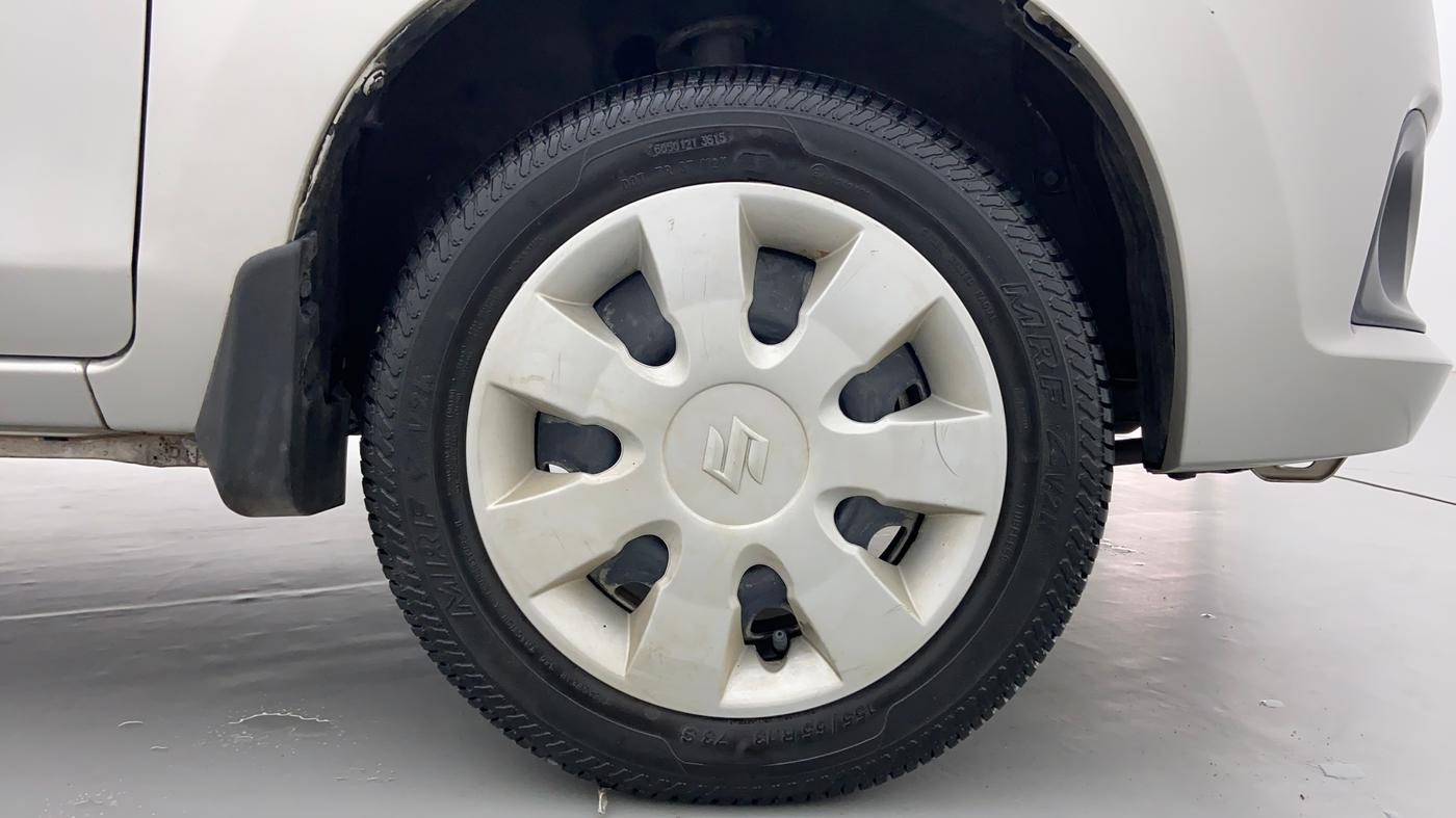 2015 Maruti Alto K10 VXI AMT P, Petrol, Automatic, 9,681 km, Right Front Tyre
