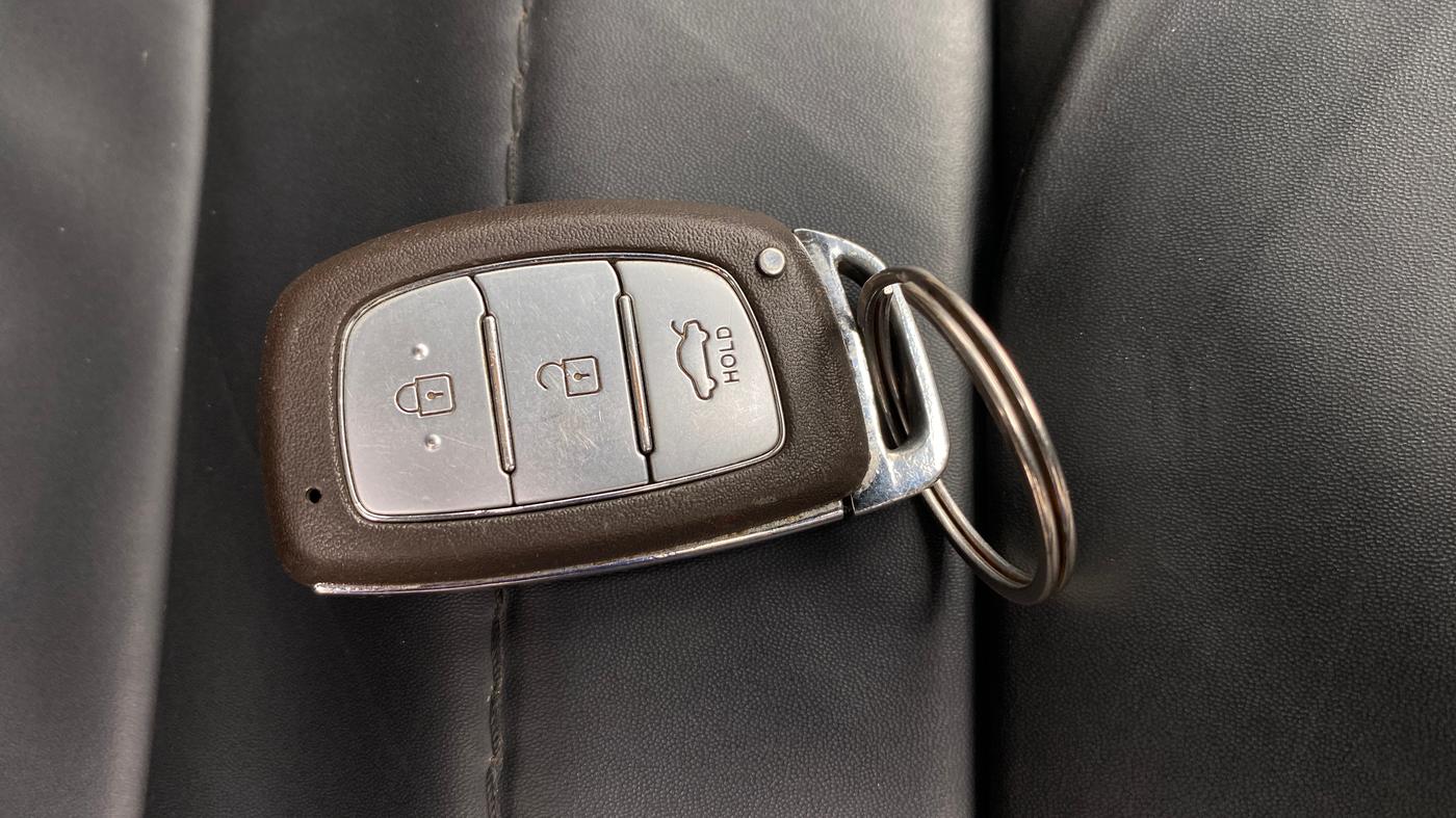 2019 Hyundai GRAND I10 NIOS ASTA 1.2 KAPPA VTVT, Petrol, Manual, 63,485 km, Key Close Up