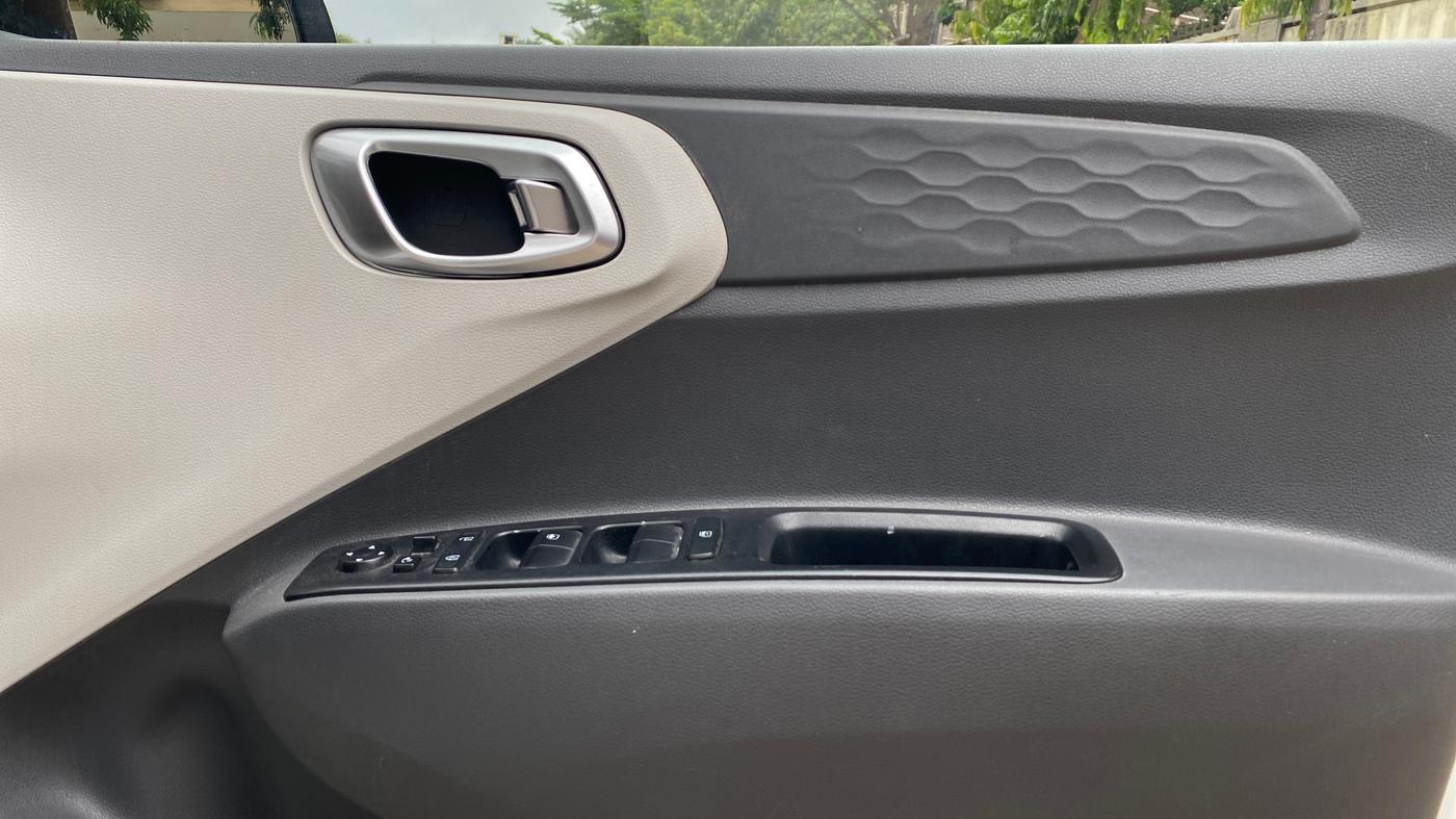 2019 Hyundai GRAND I10 NIOS ASTA 1.2 KAPPA VTVT, Petrol, Manual, 63,485 km, Driver Side Door Panels Control