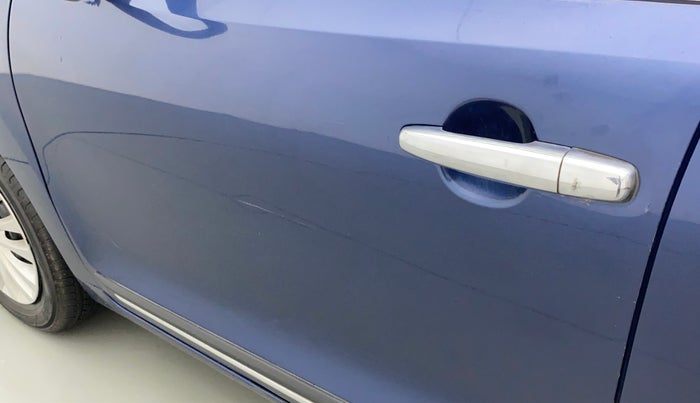 2019 Maruti Baleno DELTA PETROL 1.2, Petrol, Manual, 93,378 km, Front passenger door - Slightly dented