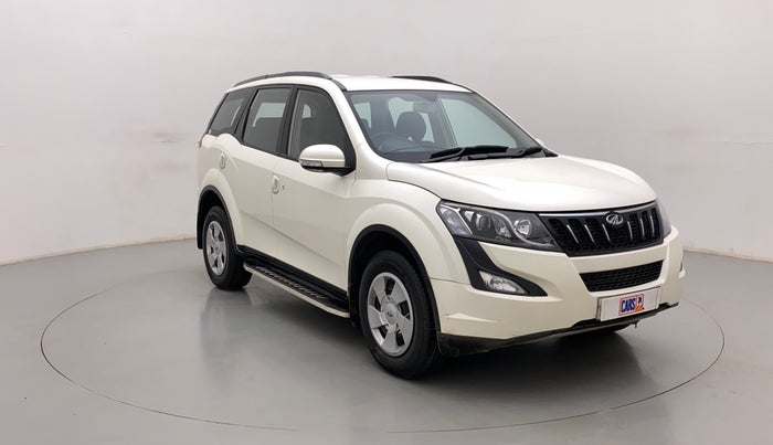 2016 Mahindra XUV500 W6 AT, Diesel, Automatic, 18,569 km, Right Front Diagonal