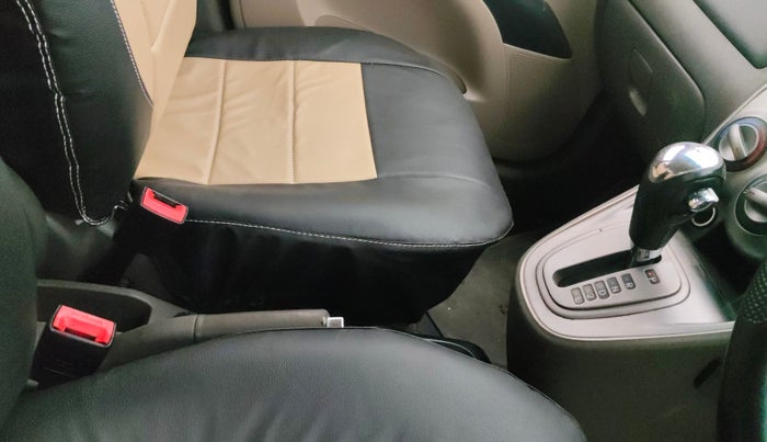 2012 Hyundai i10 ASTA 1.2 AT SUNROOF, CNG, Automatic, 1,17,801 km, Gear Lever