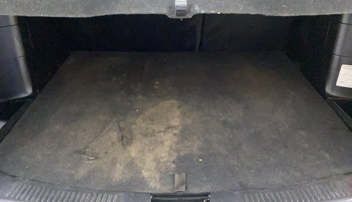 2017 Maruti S Cross ZETA SHVS, Diesel, Manual, 60,856 km, Boot Inside