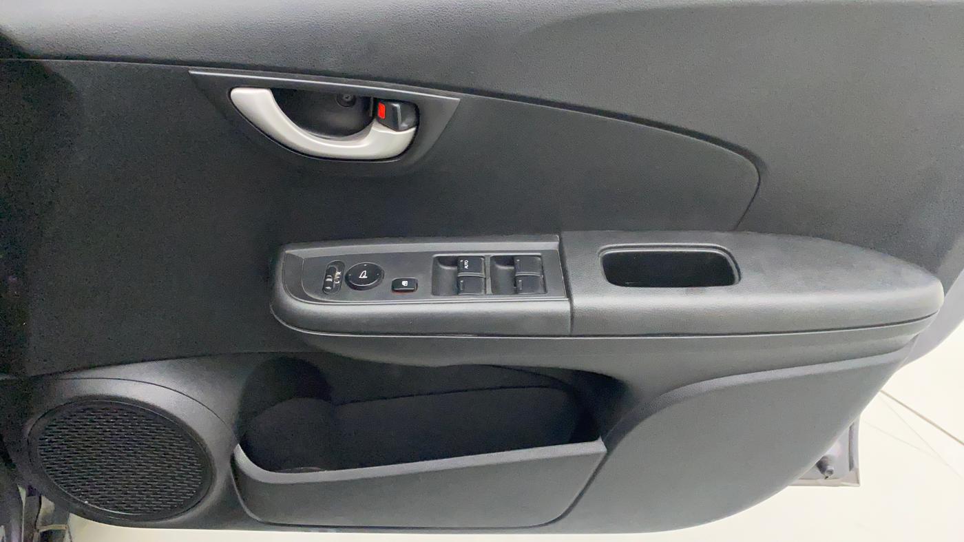 2019 Honda BR-V 1.5L I-VTEC S, Petrol, Manual, 94,104 km, Driver Side Door Panels Control