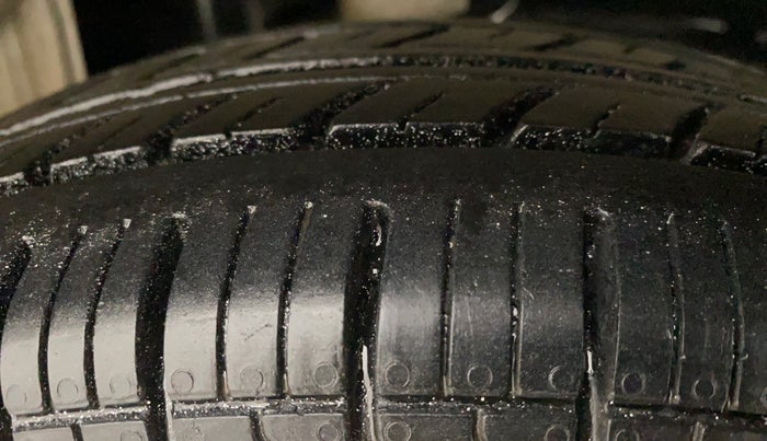 2012 Maruti Alto 800 LXI, Petrol, Manual, 55,107 km, Left Rear Tyre Tread