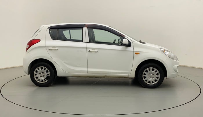 2011 Hyundai i20 MAGNA (O) 1.2, Petrol, Manual, 43,807 km, Right Side View