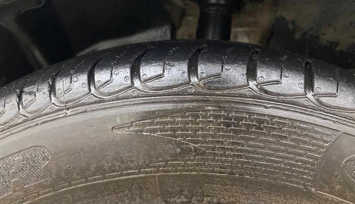 2014 Ford Ecosport TITANIUM 1.5L PETROL, Petrol, Manual, 98,936 km, Left Front Tyre Tread