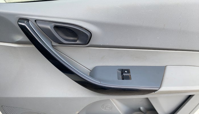 2021 Tata TIGOR XE PETROL, Petrol, Manual, 31,708 km, Driver Side Door Panels Control