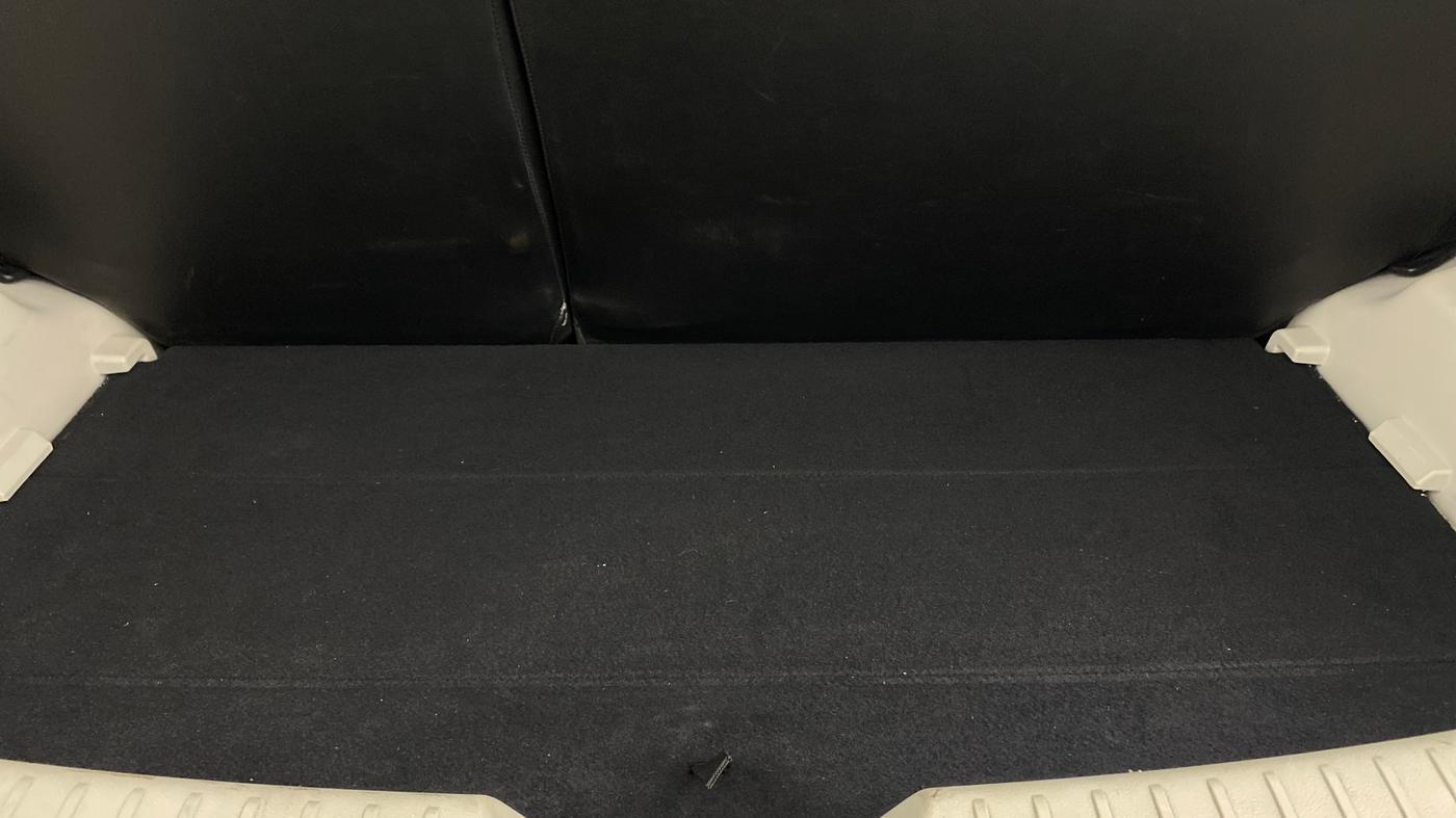 2019 Mahindra XUV300 W6 1.5 DIESEL, Diesel, Manual, 38,086 km, Boot Inside