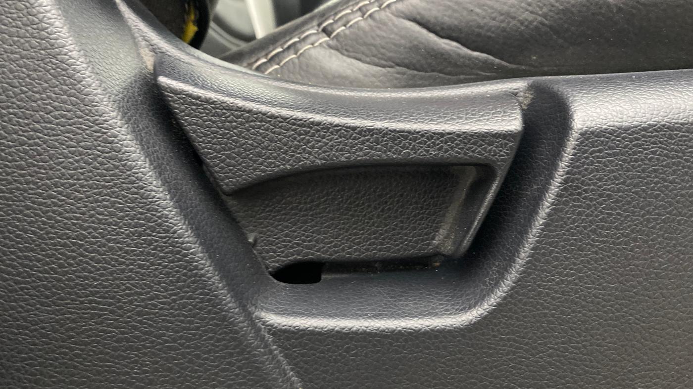 2019 Mahindra XUV300 W6 1.5 DIESEL, Diesel, Manual, 38,086 km, Driver Side Adjustment Panel