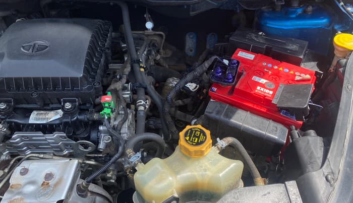 2018 Tata NEXON XZ PETROL, Petrol, Manual, 32,333 km, Engine View - Left