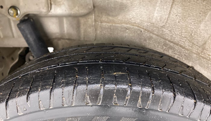 2012 Maruti Wagon R 1.0 VXI, Petrol, Manual, 47,841 km, Right Rear Tyre Tread